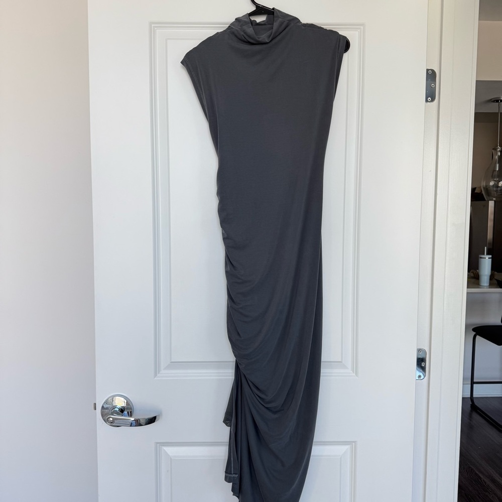 Gray Ruched Dress - Picture 3 of 4